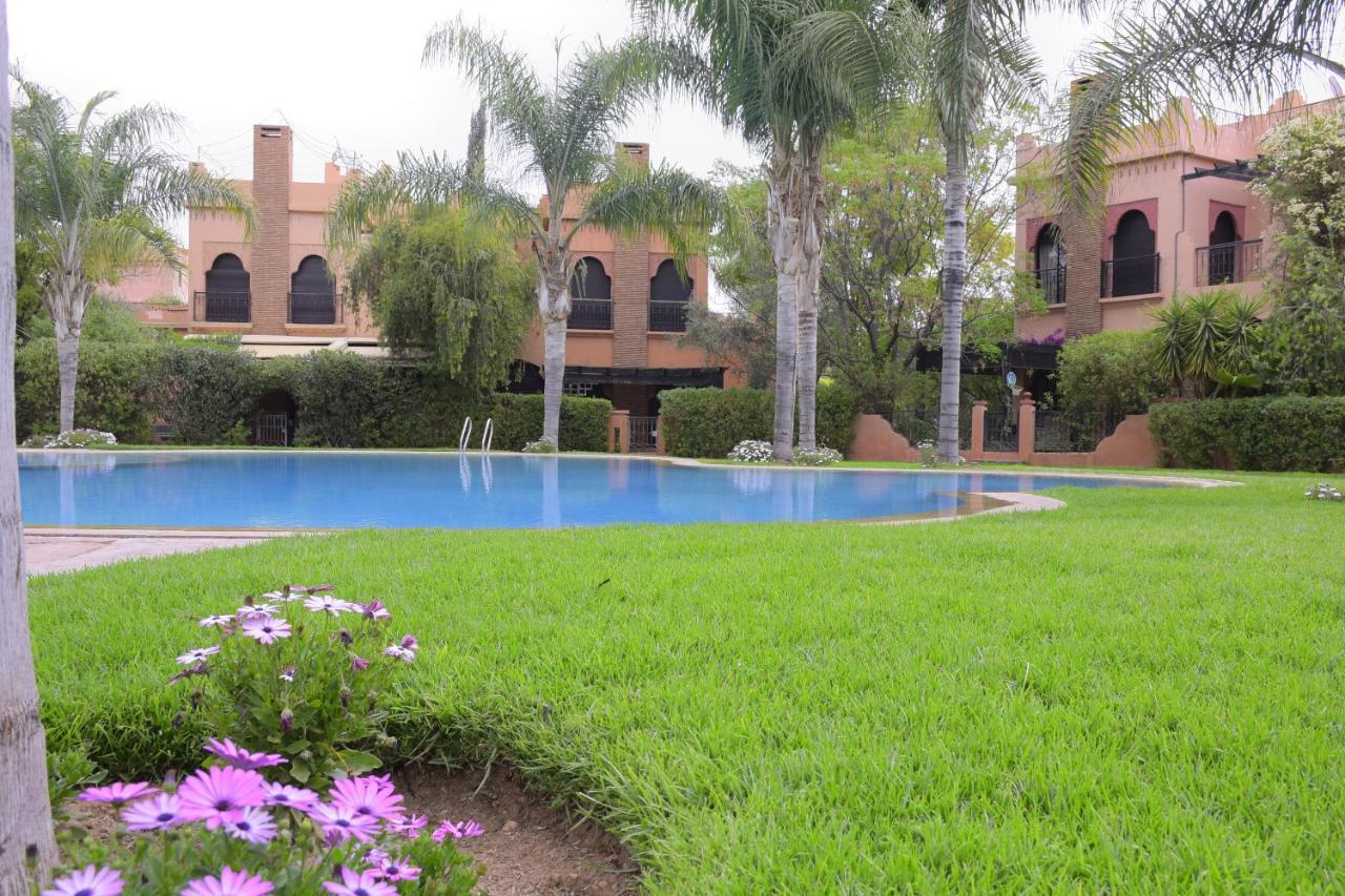 Capstay Riad