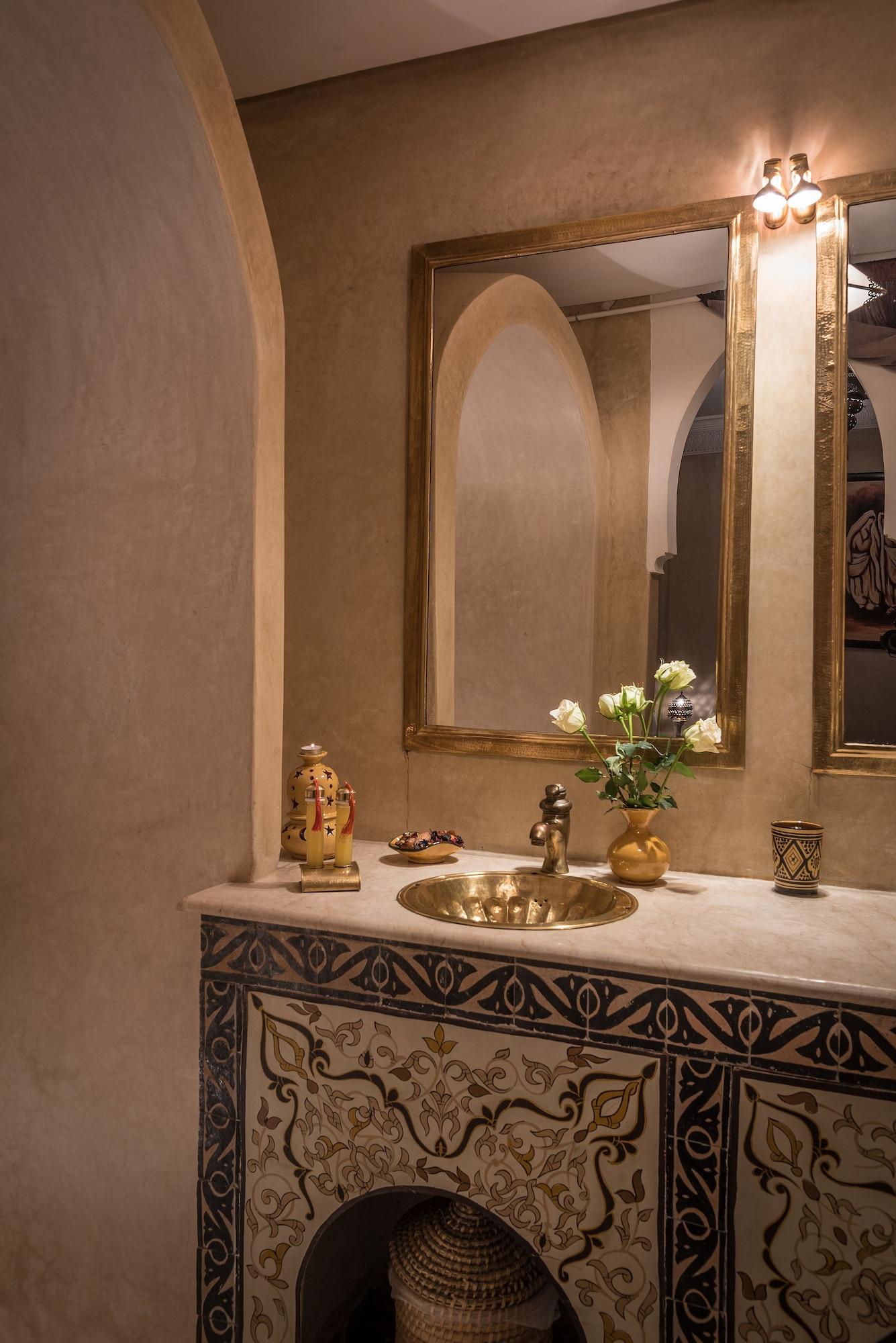 Riad Dar Attika Bed & Breakfast