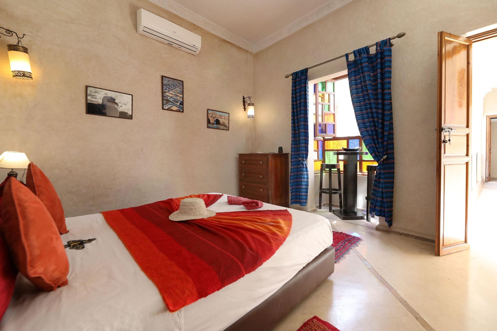 Riad Sidi Mimoune & 3*