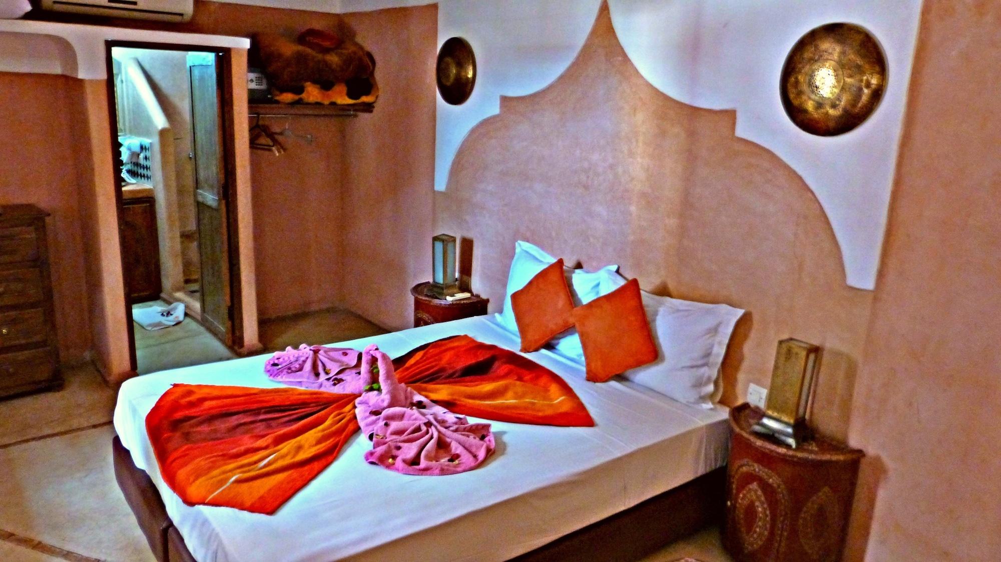 Riad Sidi Mimoune & 3*