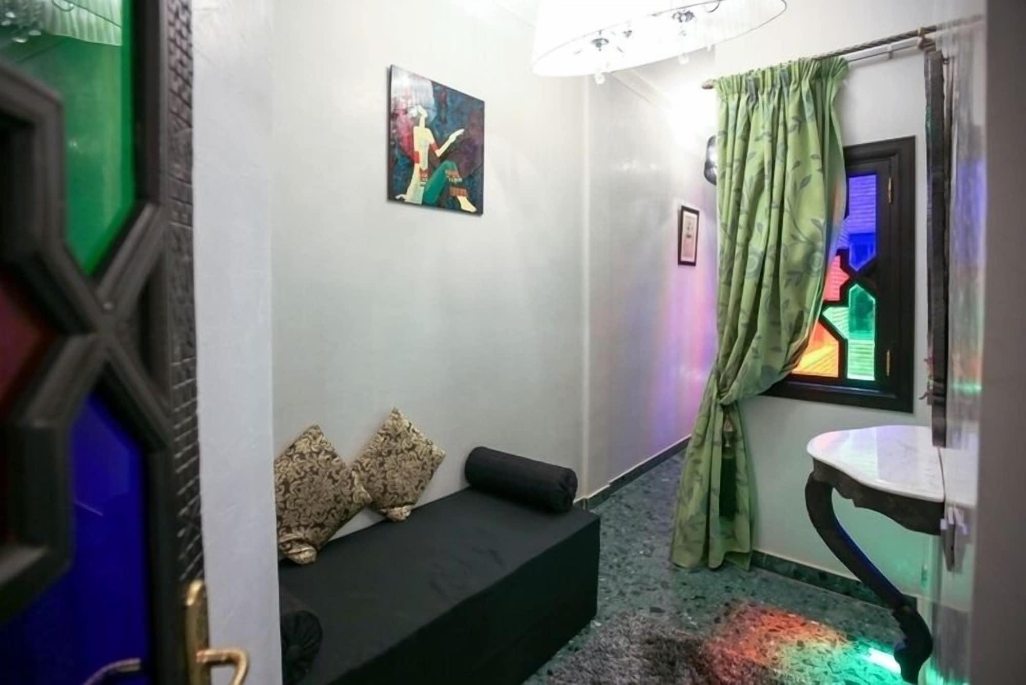 & Ksar Saad