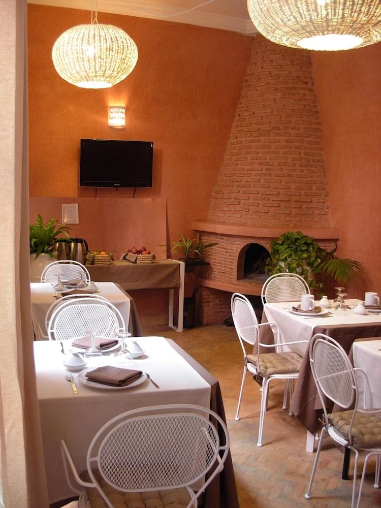 Riad Aderbaz