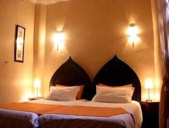 Aderbaz Riad 3*
