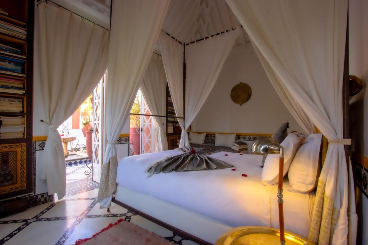 Riad Riad Kaiss By Anika