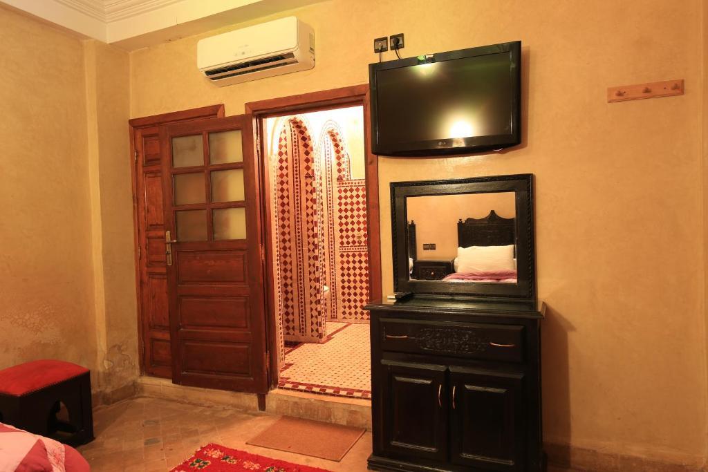 Riad Hamdane Et 4*