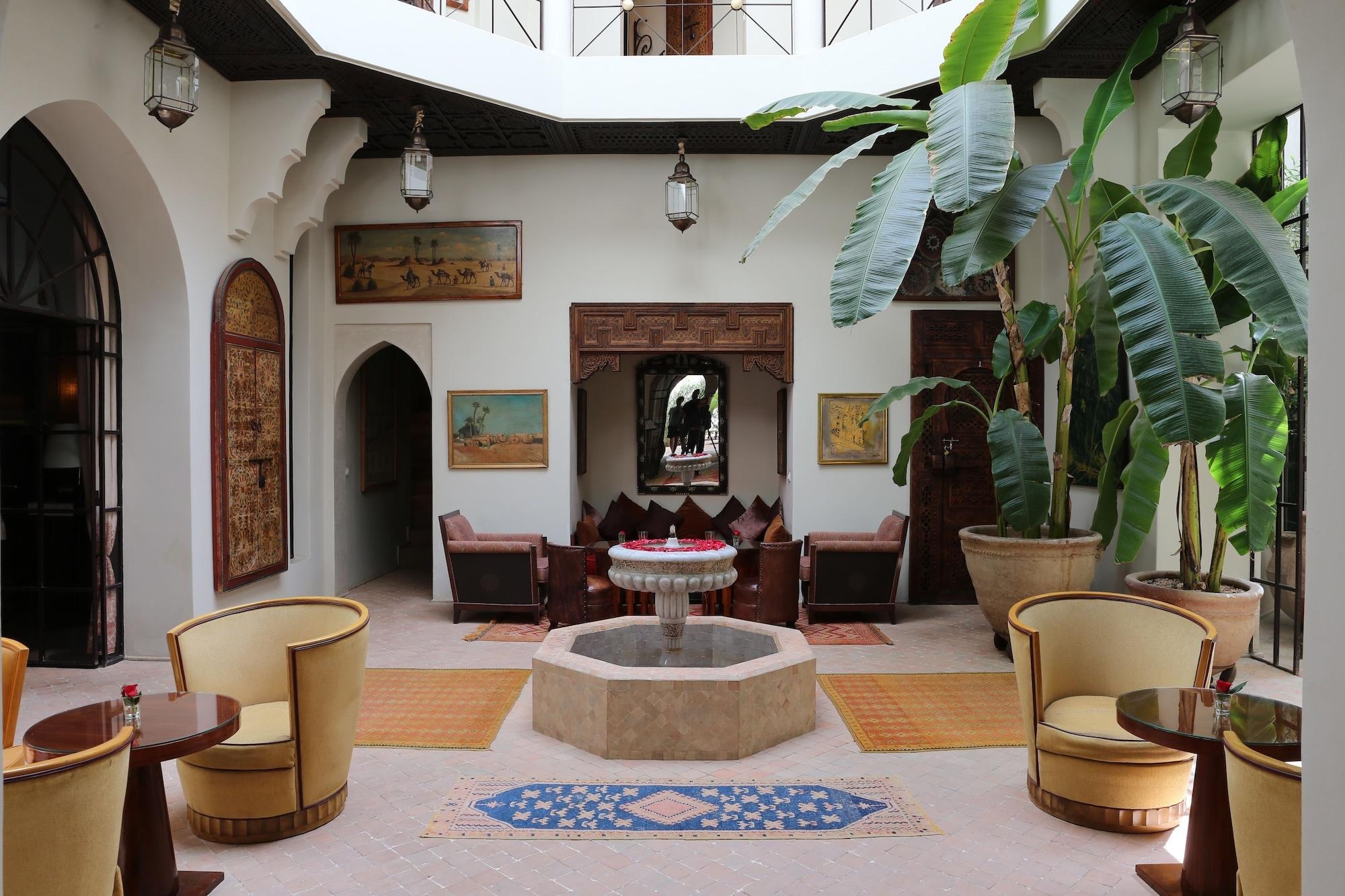 Palais Khum Riad 3*