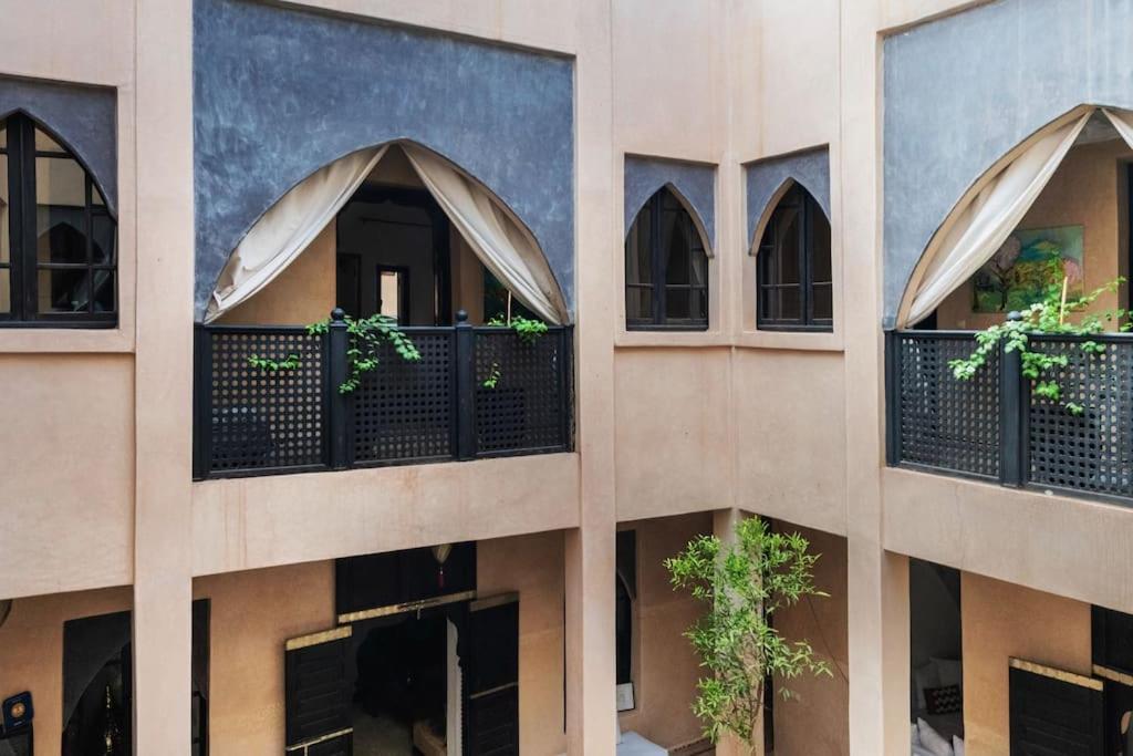 Basidi Piscine Chauffee Sur Le Toit De La Medina Casa de hóspedes *