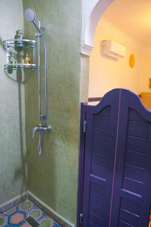 Winarouze House Guest house