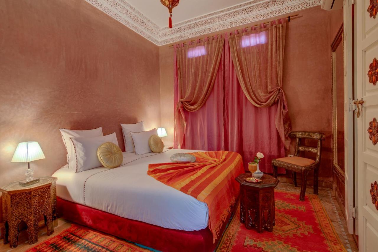 Samira Group &