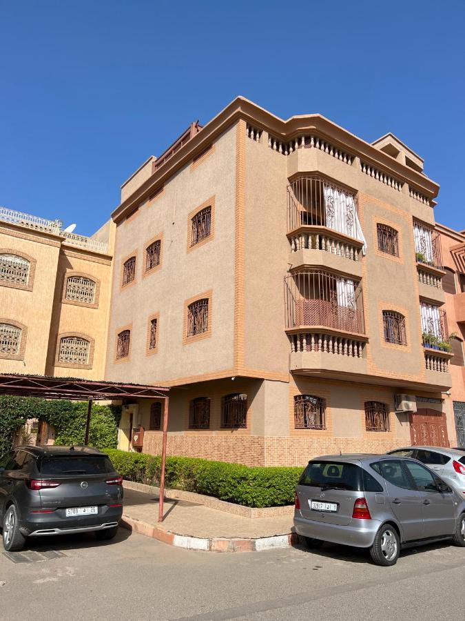 Superbe Avec Parking Gratuit Apartamento