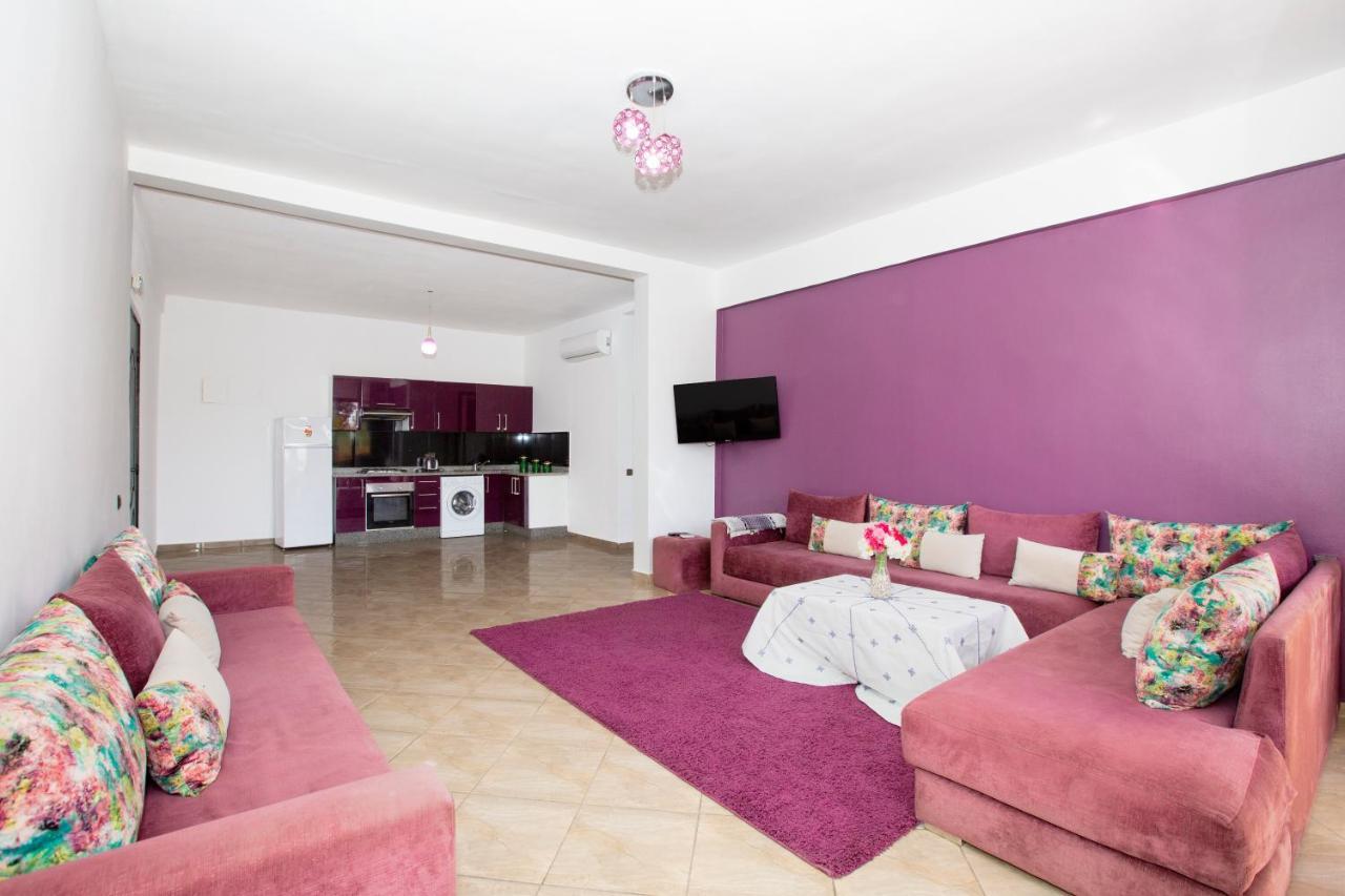 Lafamilia Apartment