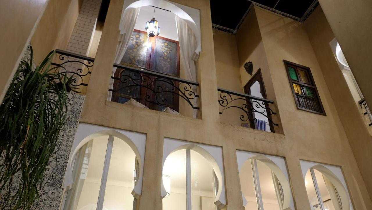 Nafis Riad 4*
