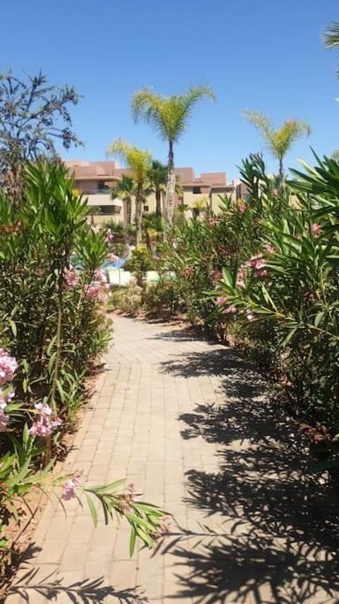 Apartment Very Charming Home, Garden, Great Location, Golf View & Direct Access Pool Marrakesh