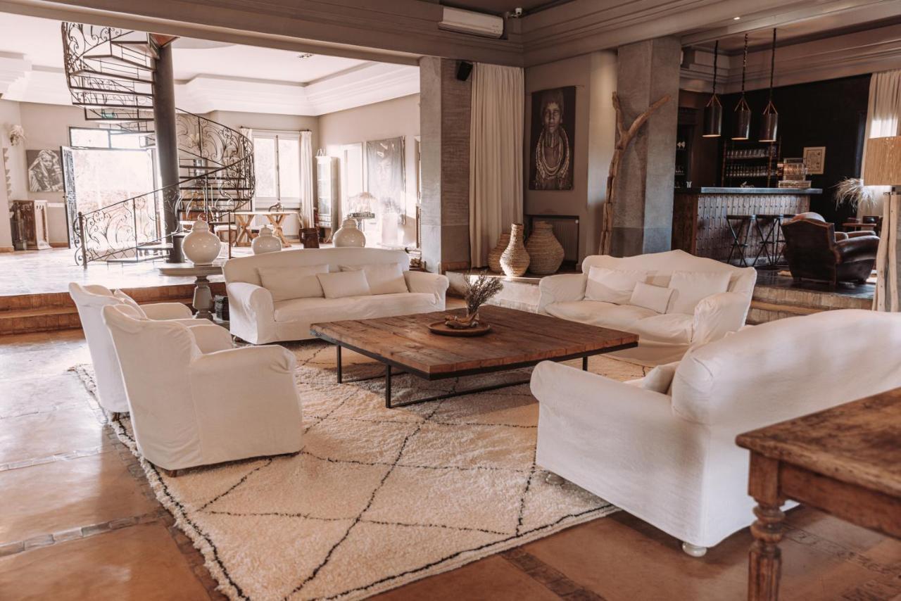 Singuliere By Louhou Collection