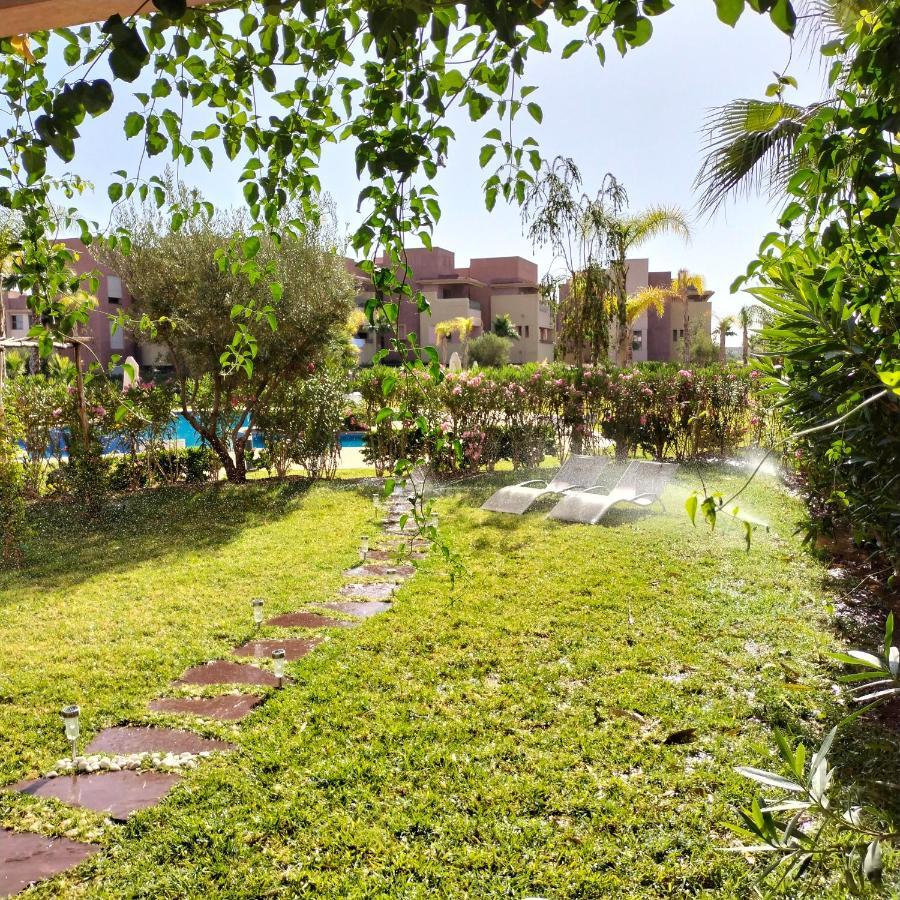 Very Charming Home, Garden, Great Location, Golf View & Direct Access Pool Apartment Marrakesh