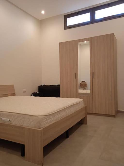 Villa Di 550 Mq Con 4 Piscina E Terrazza Panoramica