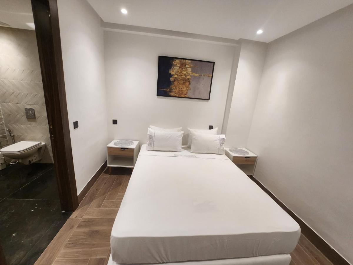 Modern Luxury Retreat: 2-bedroom In The Heart Of Marrakech *
