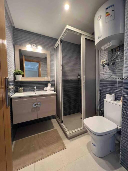 Petit Moderne Et Cosy En Plein Centre