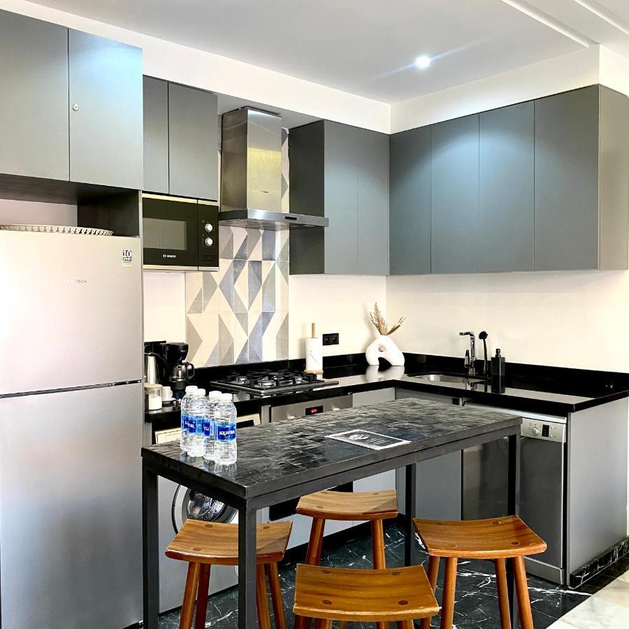 Rooftop Pool, Bright & Cozy In City Center Apartamento Marraquexe