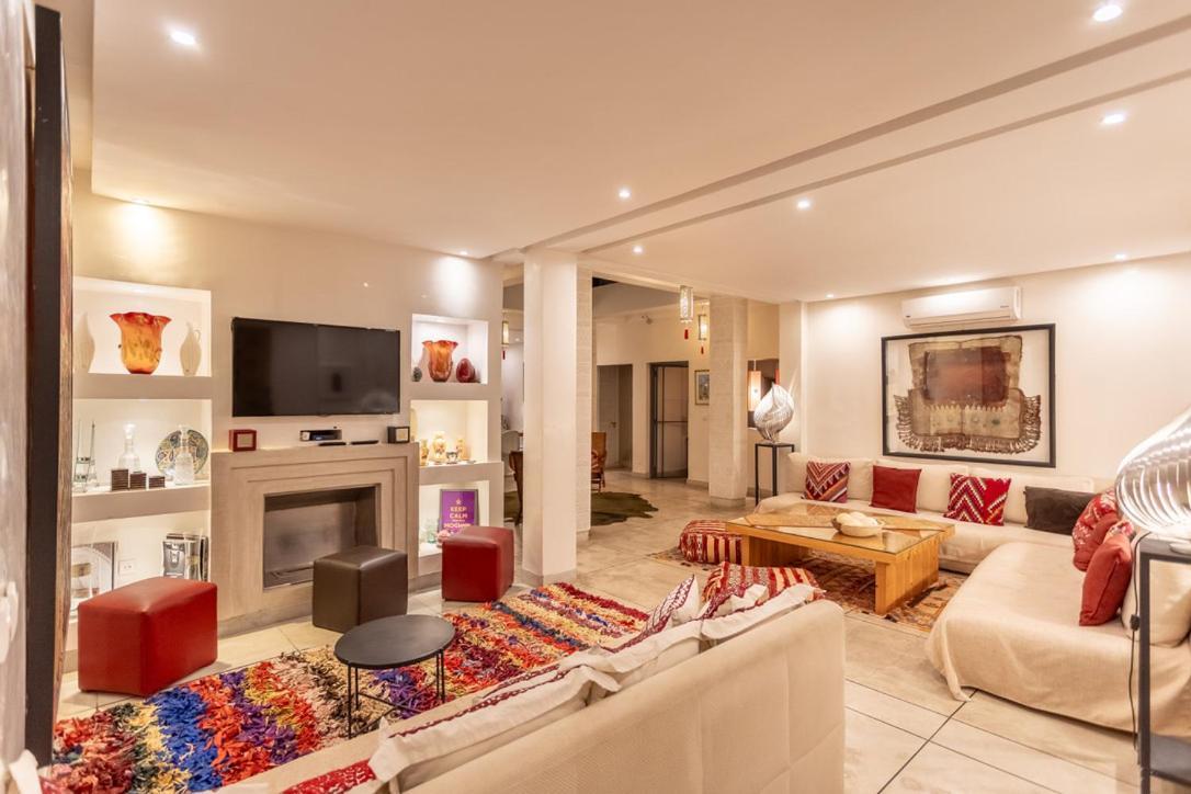 Riad La Sarrazine *