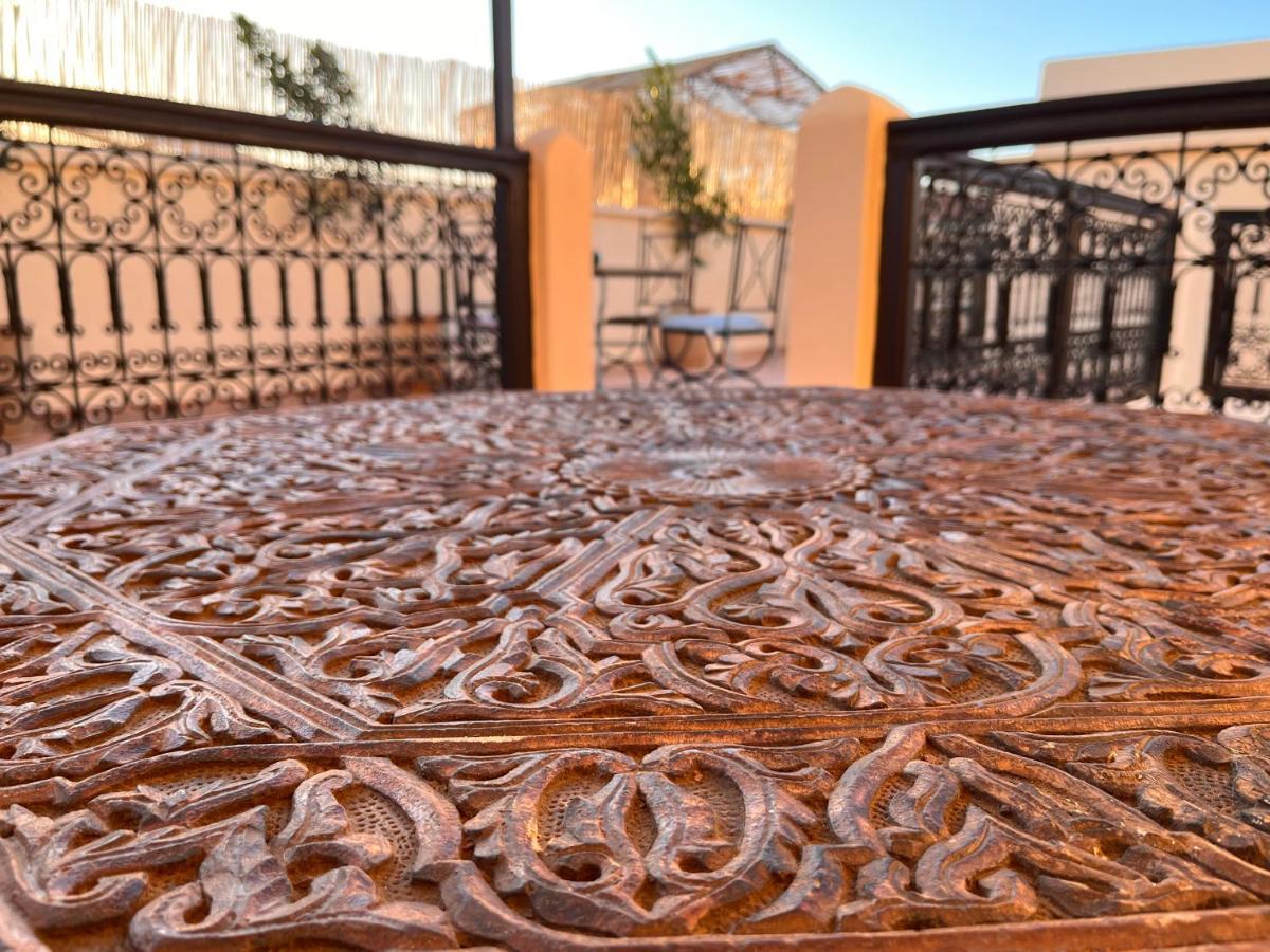 Riad Black Doors *