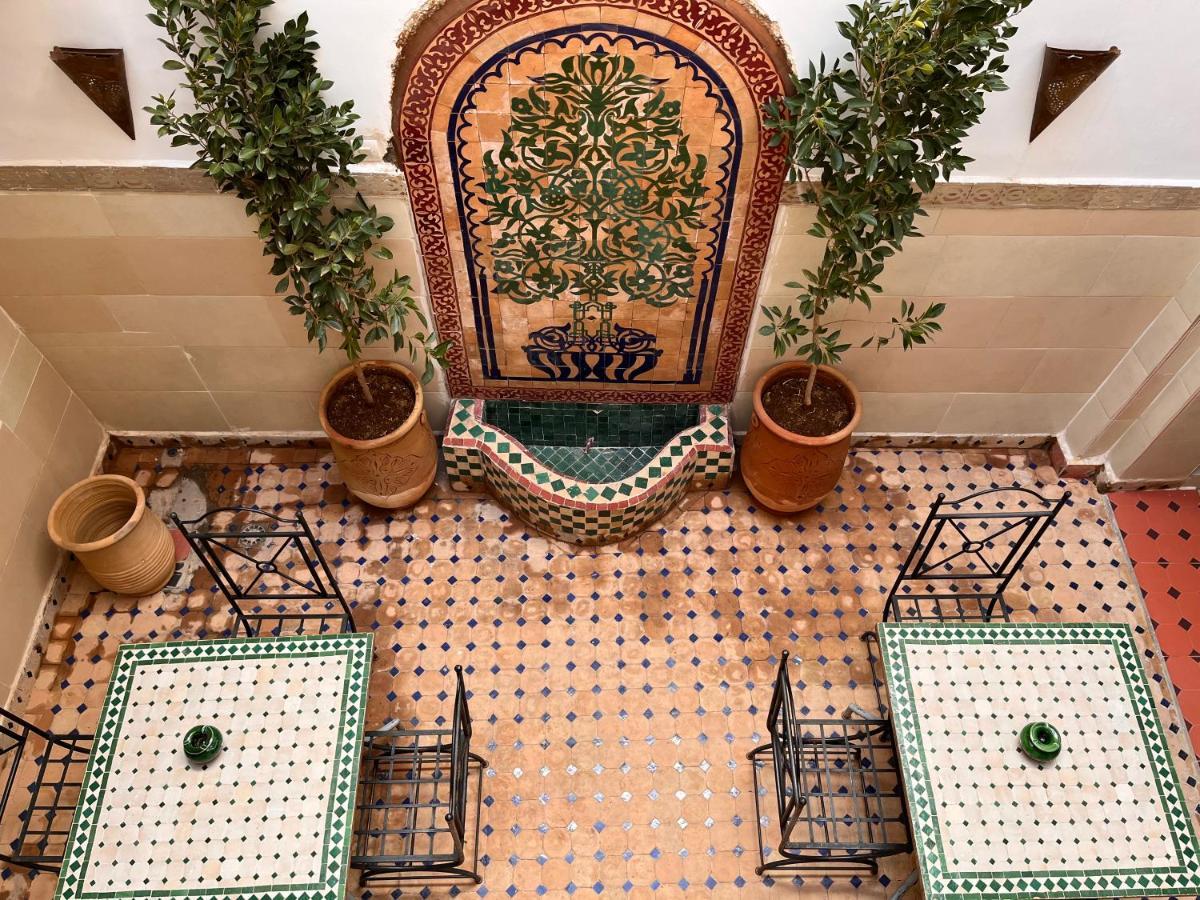 Riad Black Doors