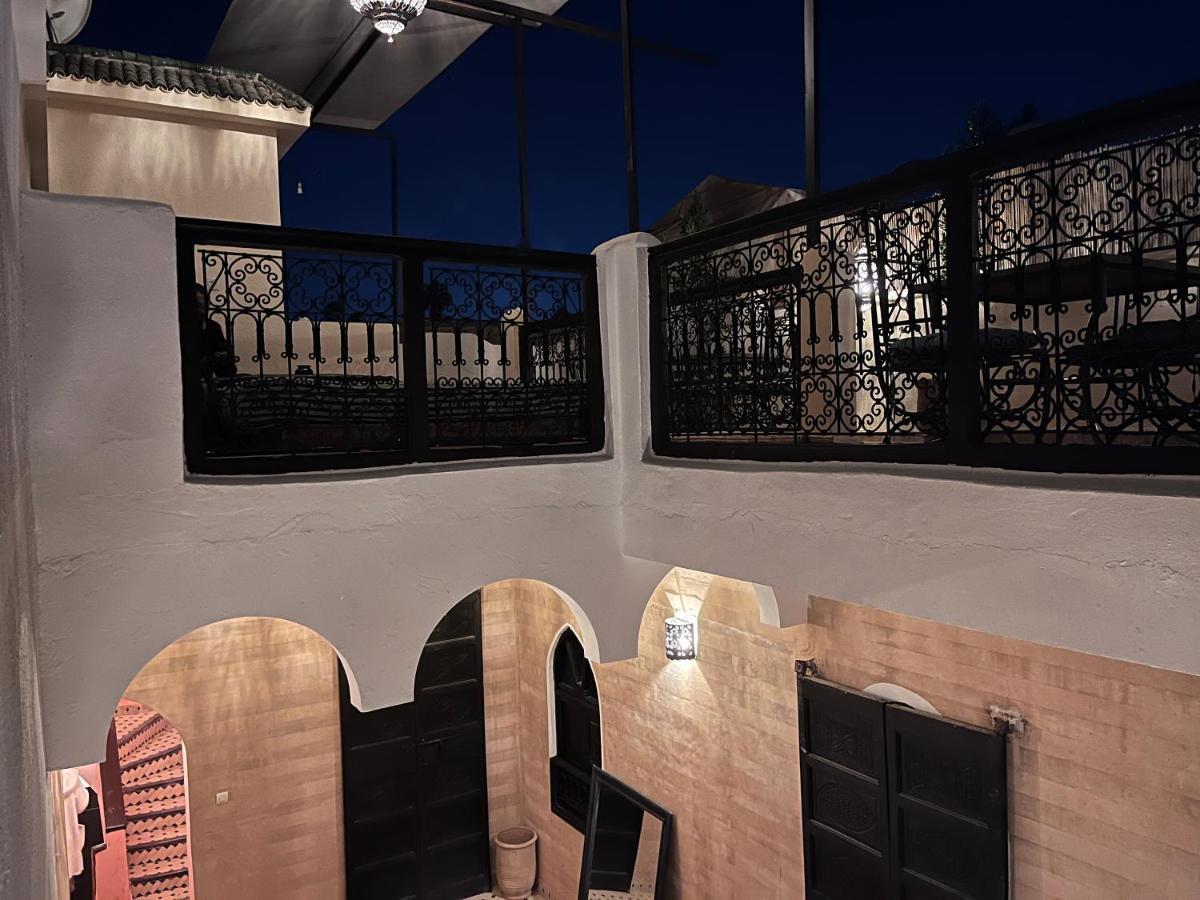 Black Doors Riad *