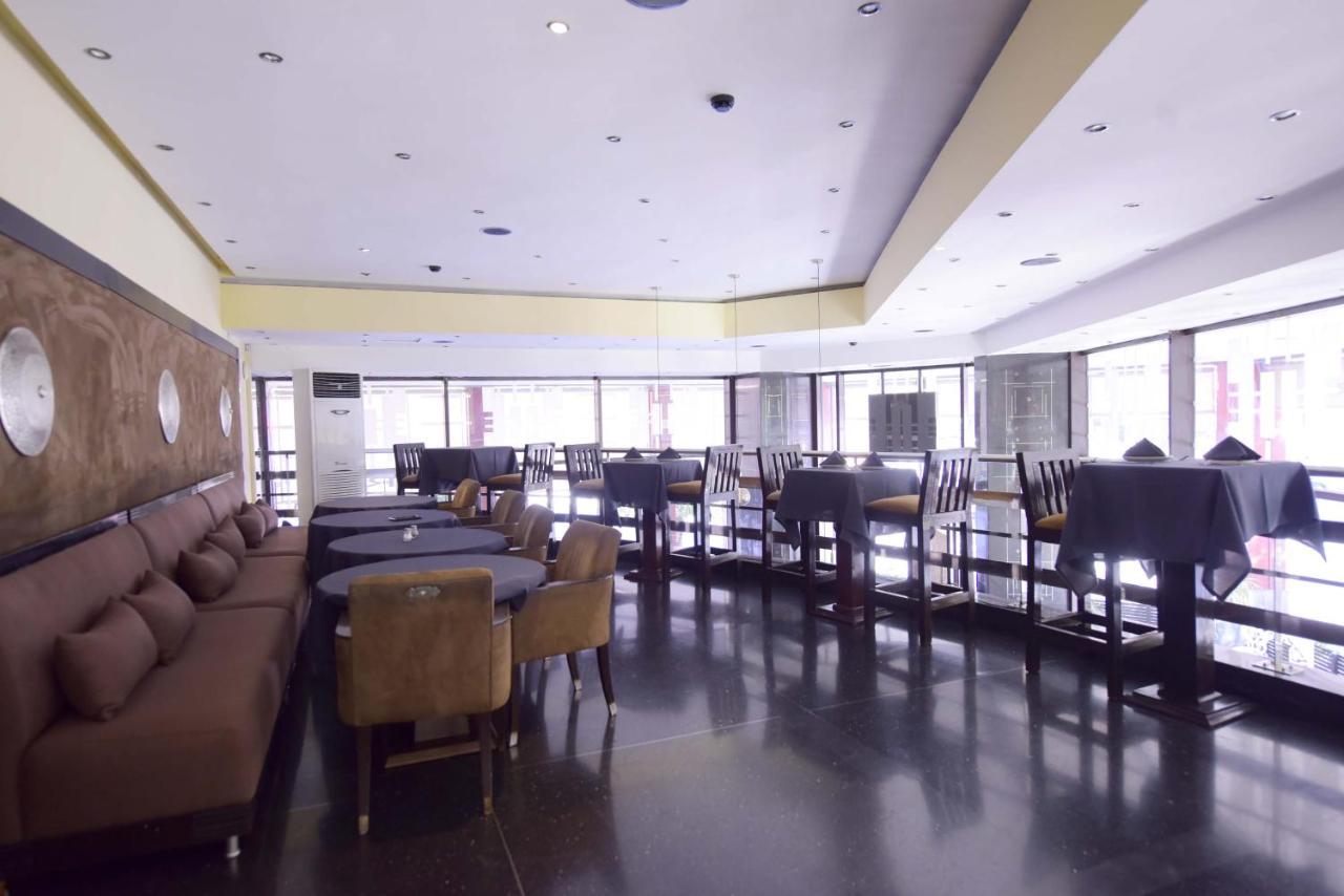 Sky Boutique Ennahda Rennaissance Hotel Marraquexe