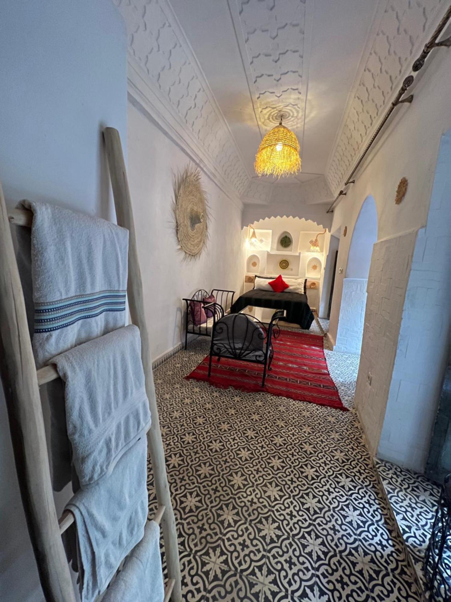 Ago Riad *
