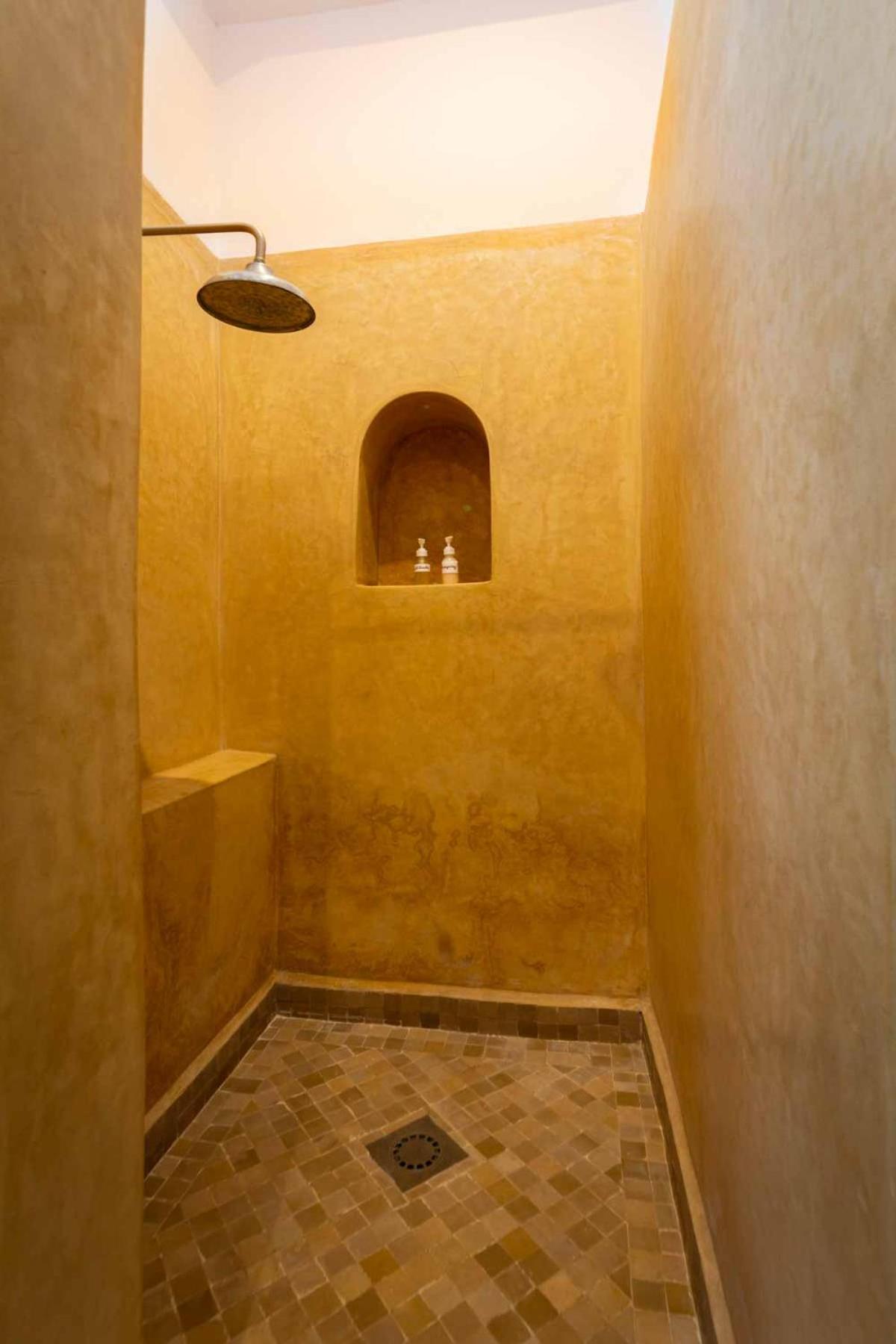 Ambre Et Jasmin Riad 3*