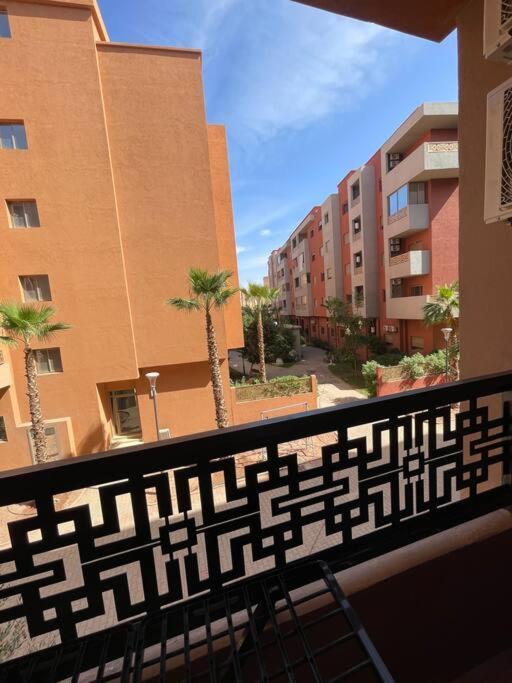 Standing 2 Apartment