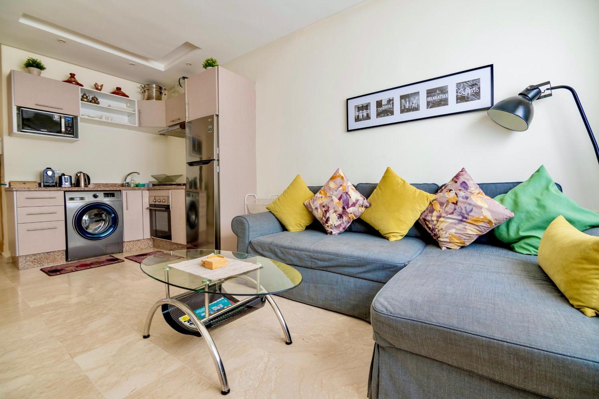 Luxurious King Bed W/pool. Well Centered. Apartamento