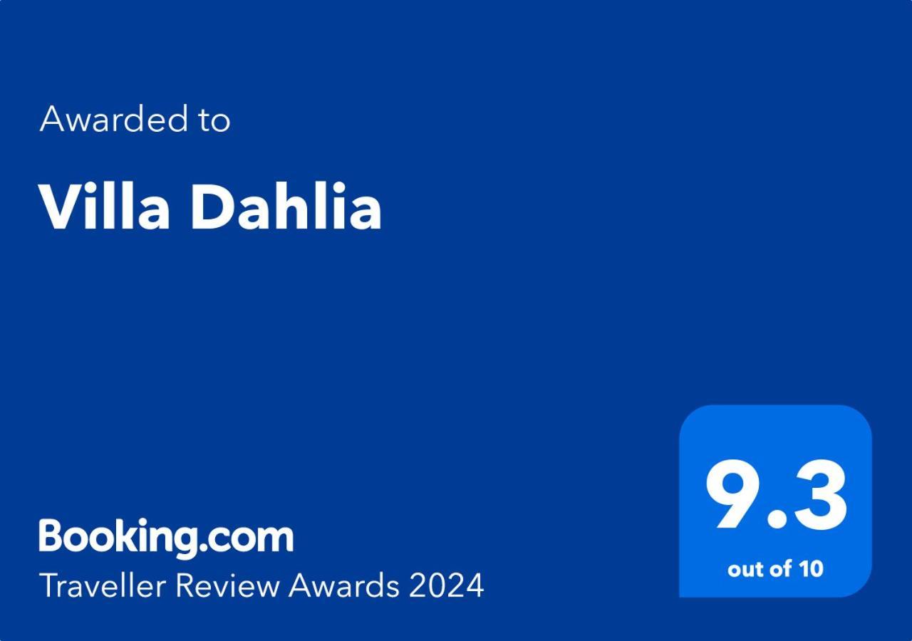 Villa Dahlia