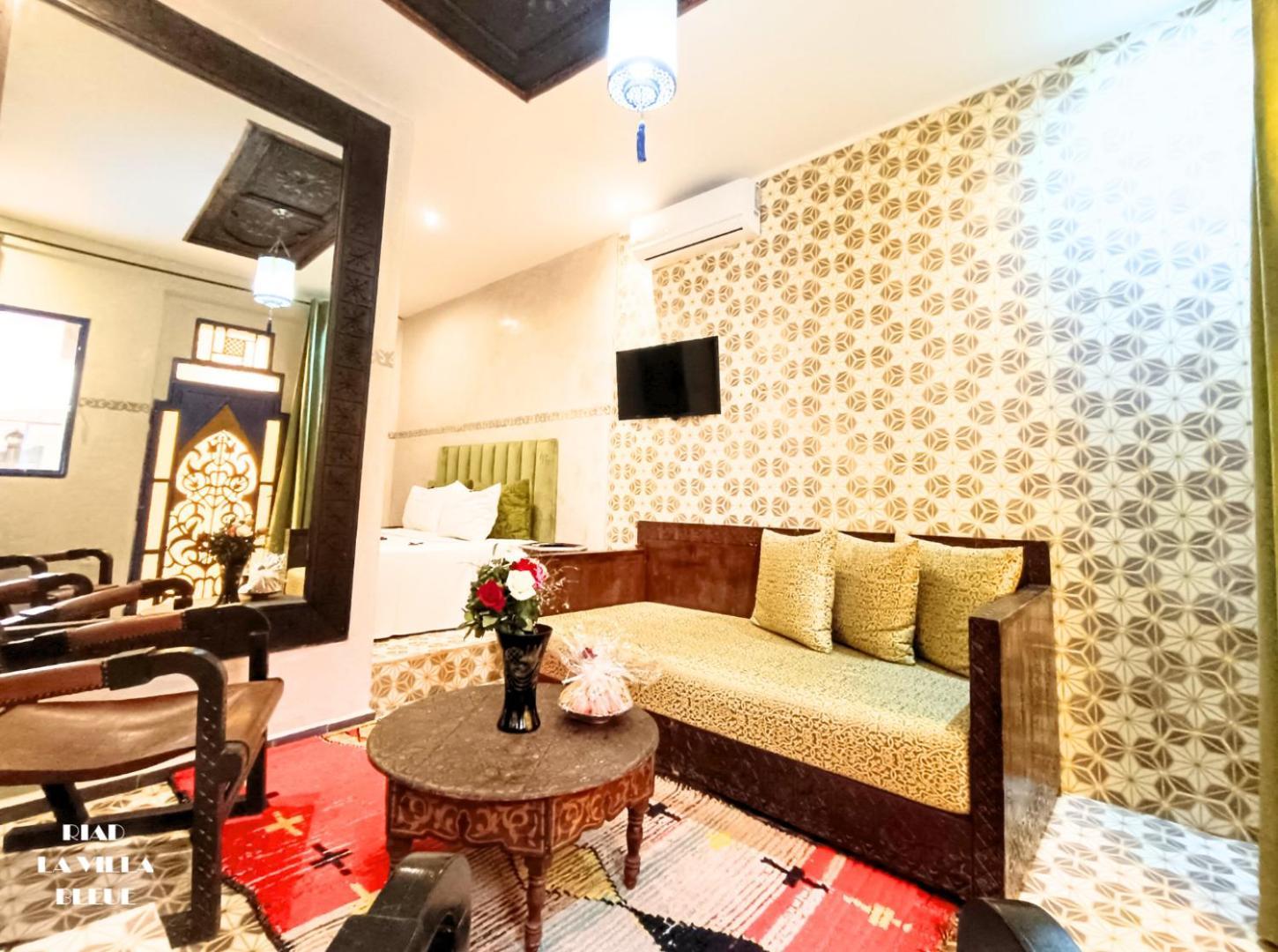 La Bleue Bed and breakfast 2*