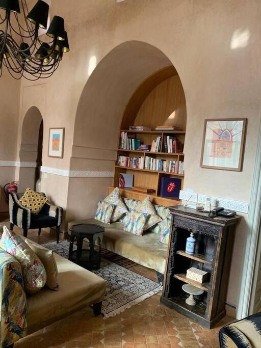 Pousada Pauline With Private Pool & Garden, Service And No Insight. Marraquexe