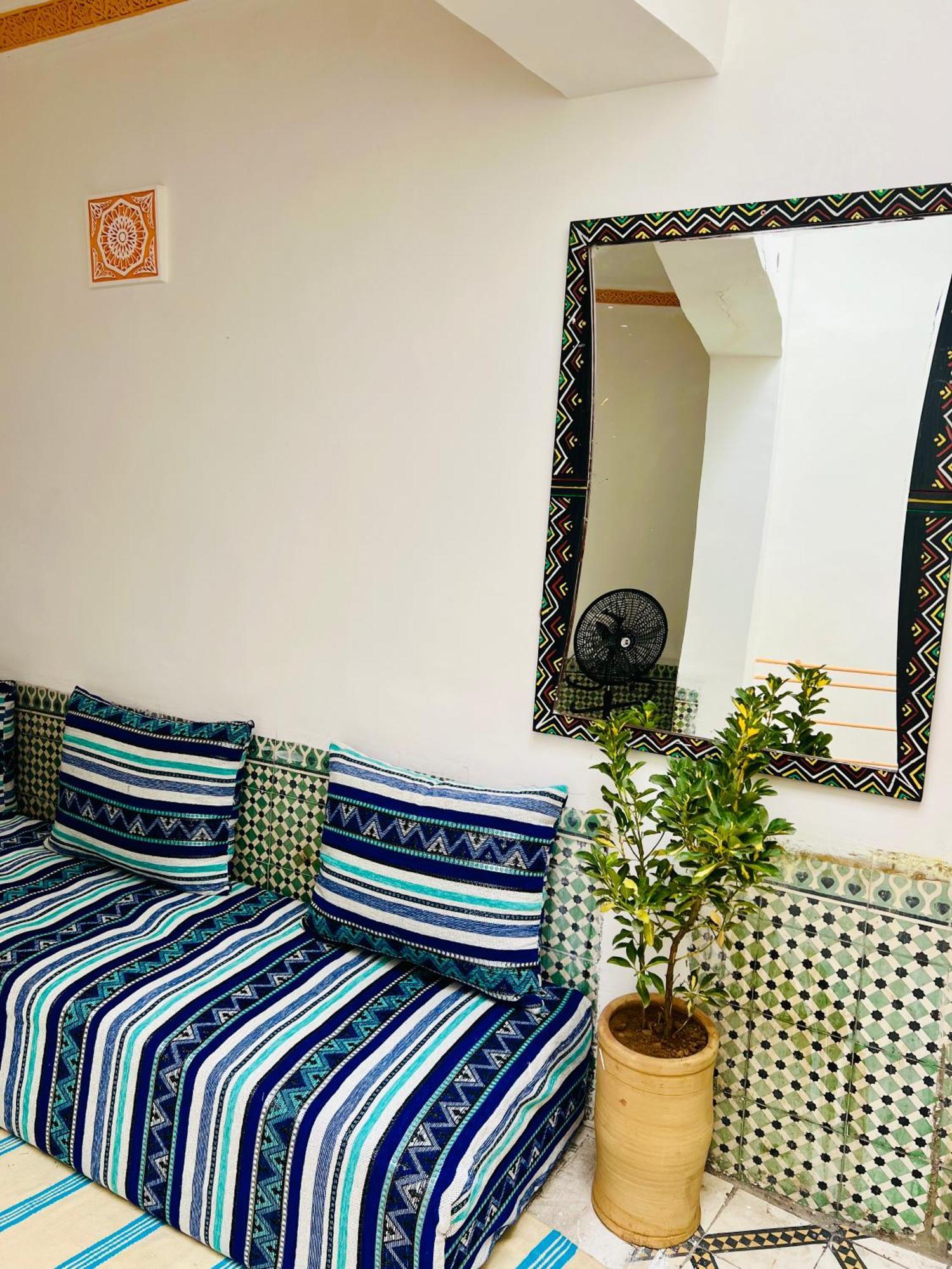 Apartment Dar Jamaa Lfna *