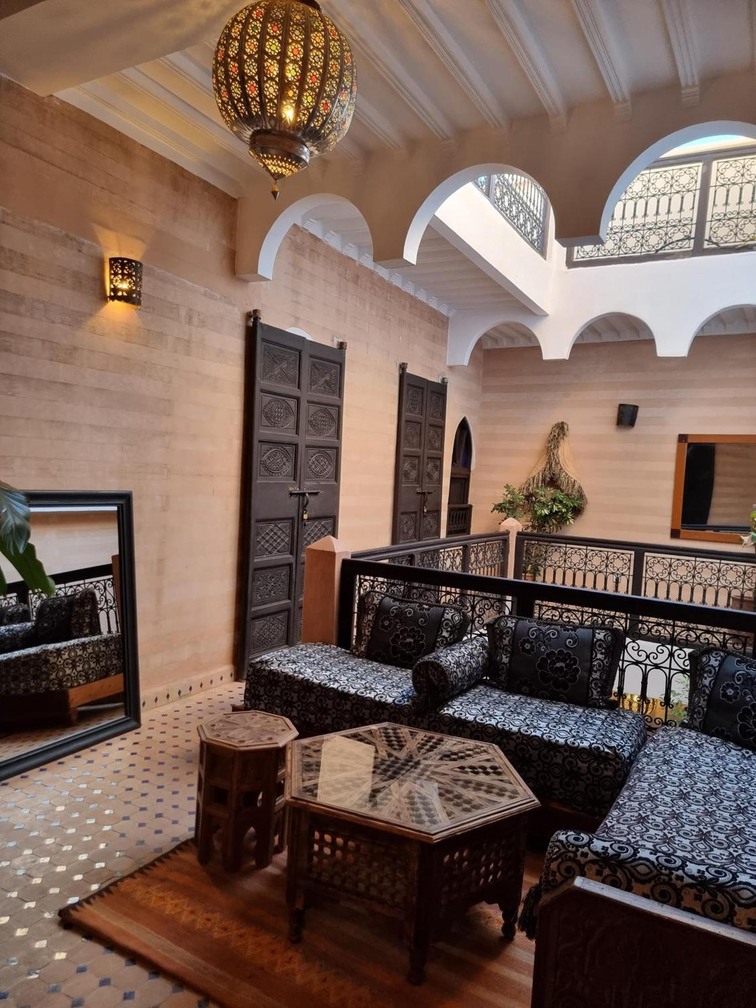 Riad Black Doors *