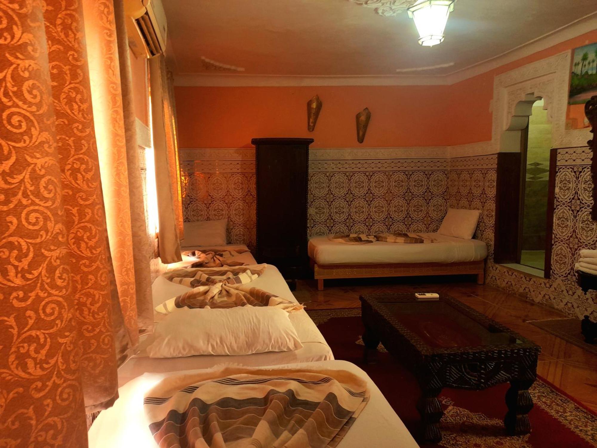 Chennaoui Riad 3*