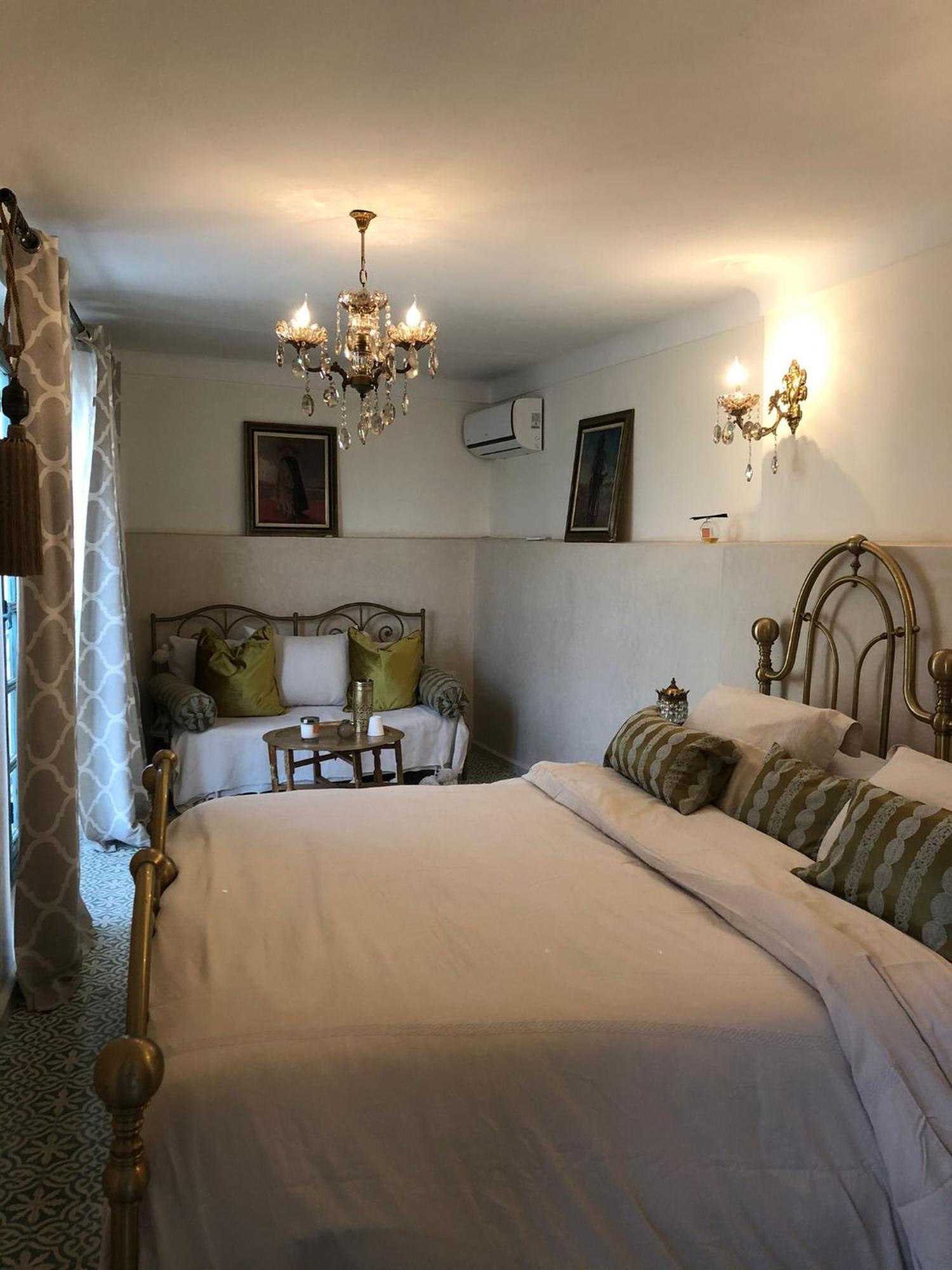 Riad Karmela