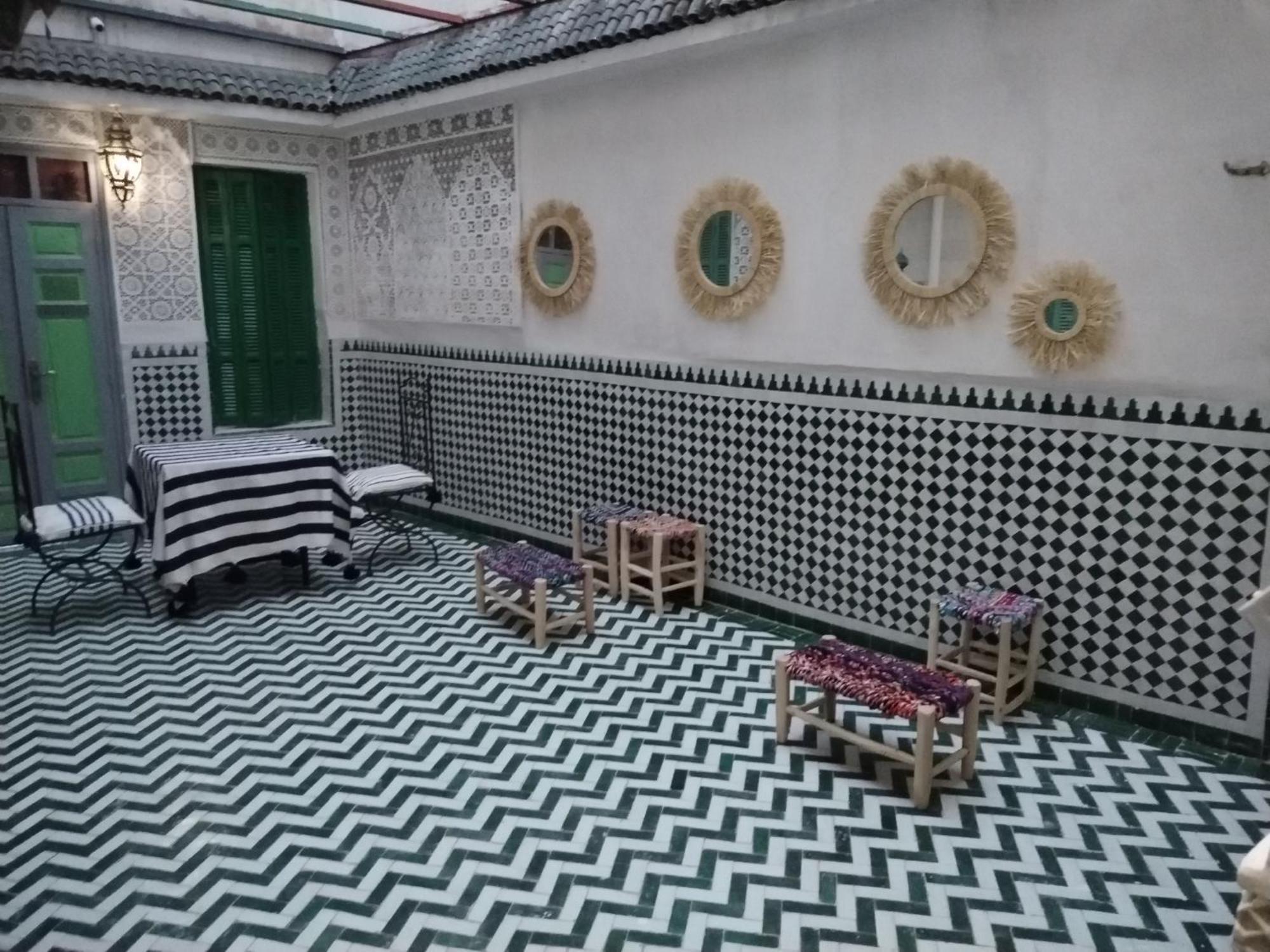 Dar Sarsar Artistic Music Guest house
