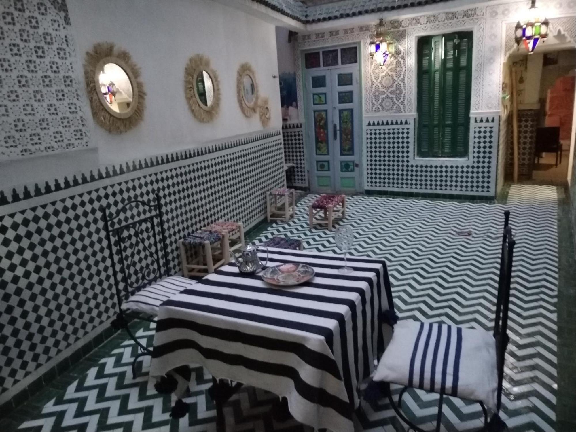 Dar Sarsar Artistic Music Guest house