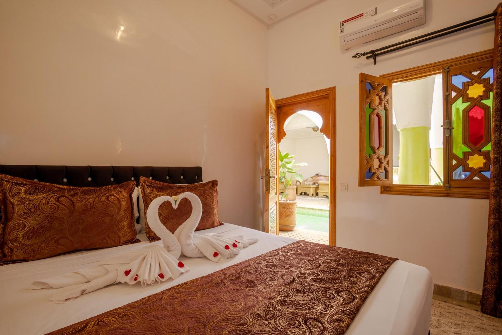 Petite Rose Marrakesh