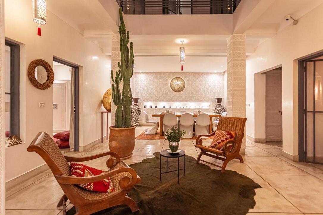 Riad La Sarrazine