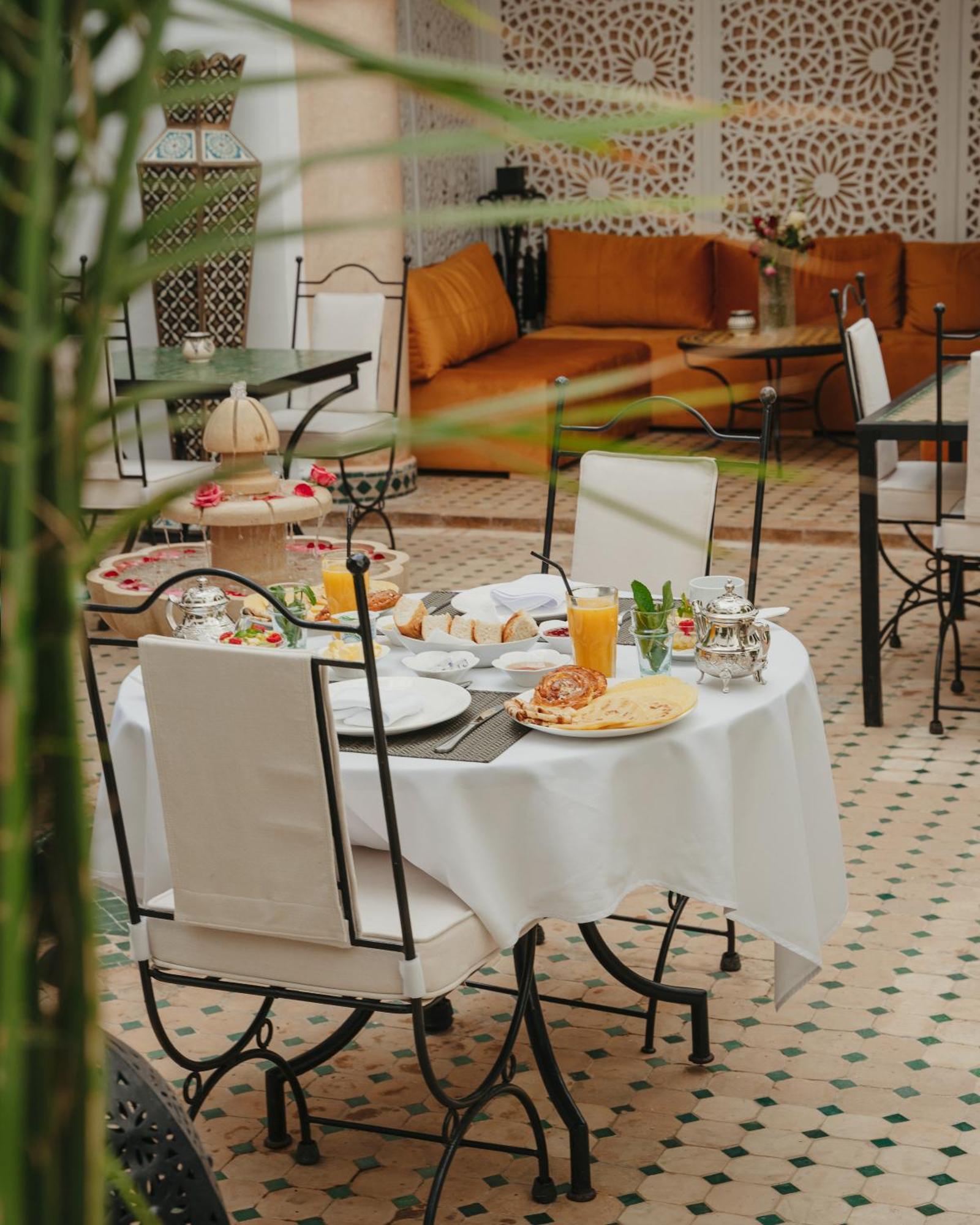 Dar Dialkoum Riad