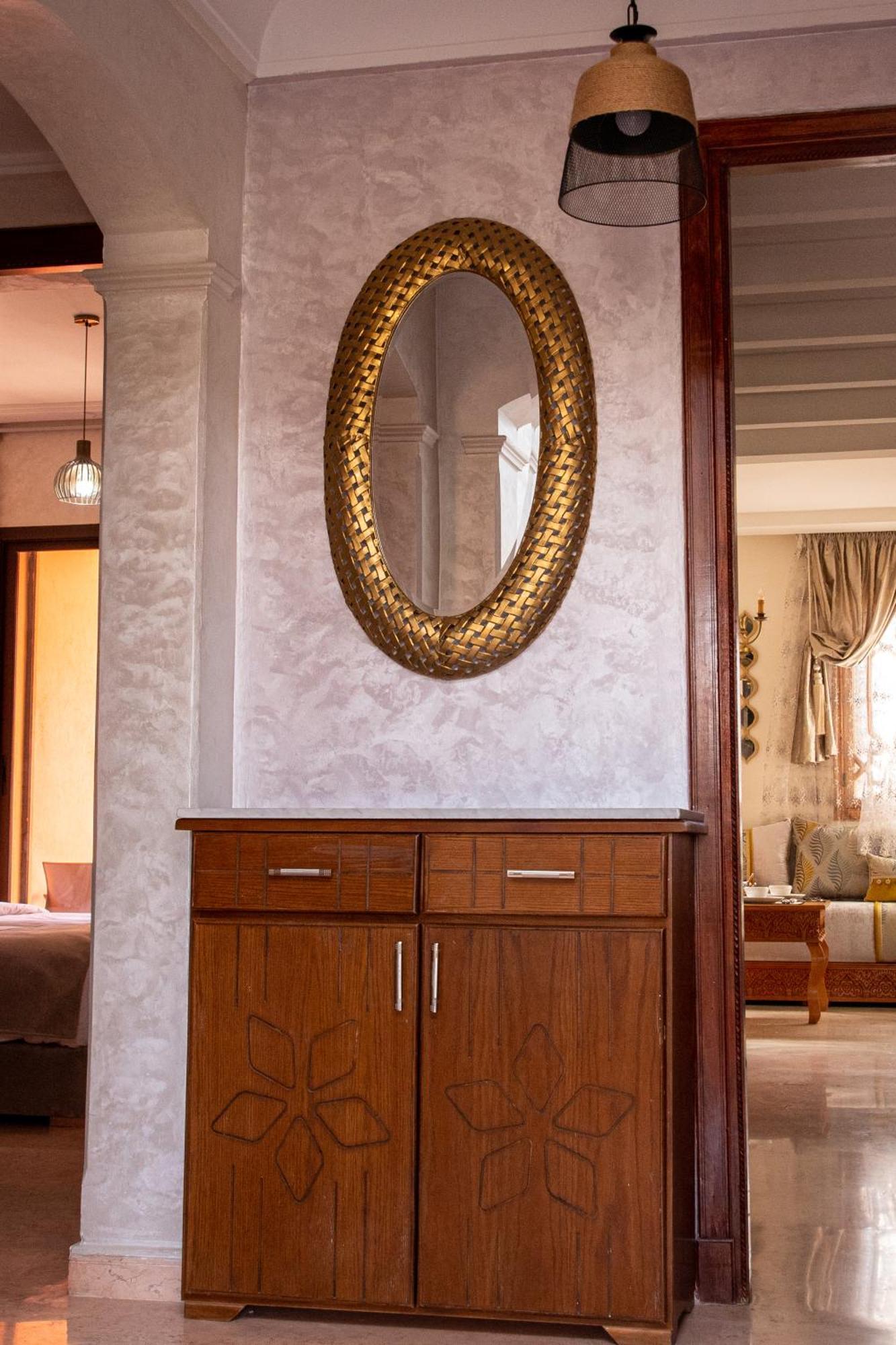 Tibouda House Apts Deluxe Marrakech Familiale - T3 Apartamento *
