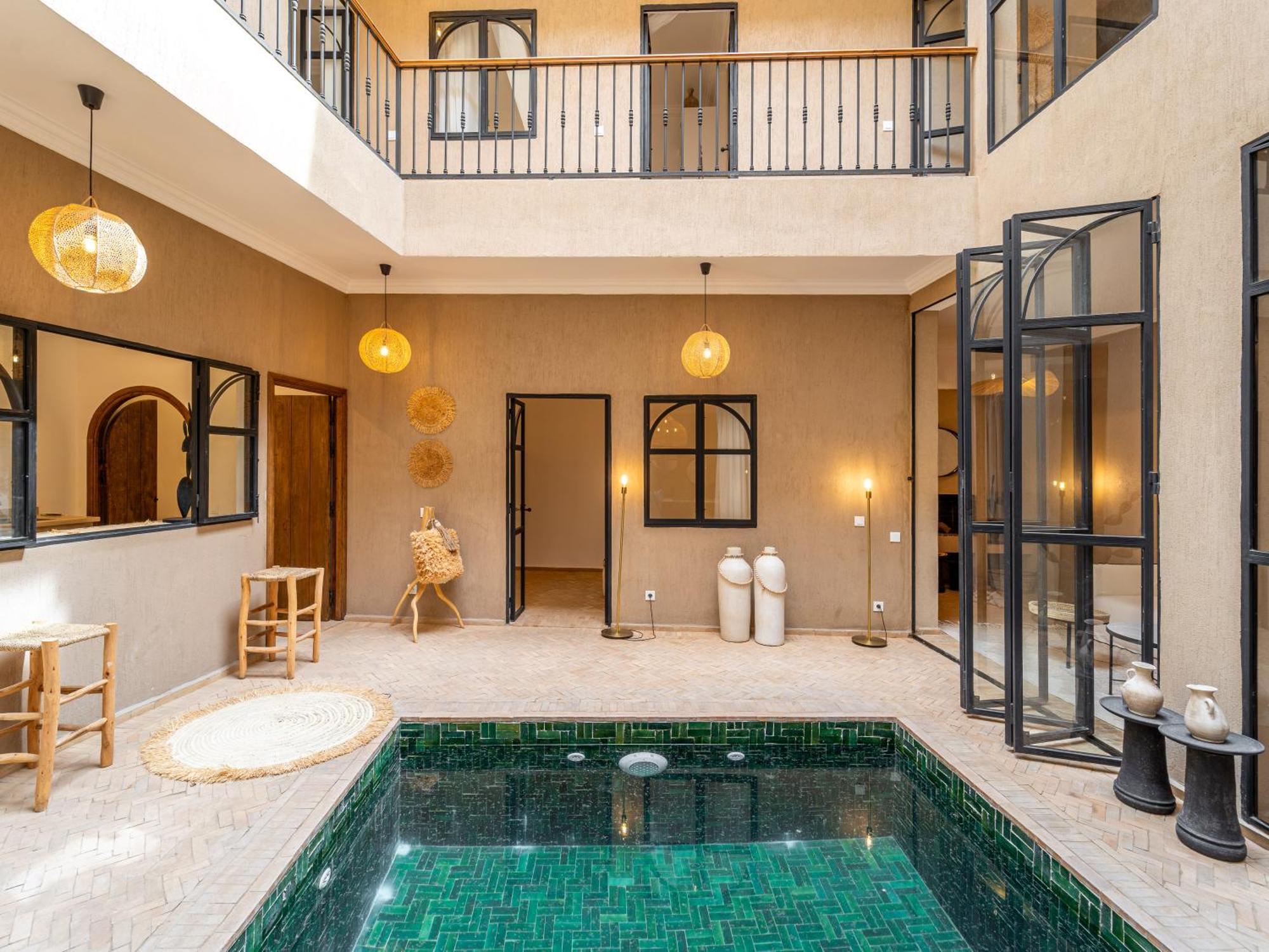 Serenity With Breakfast Holiday home *