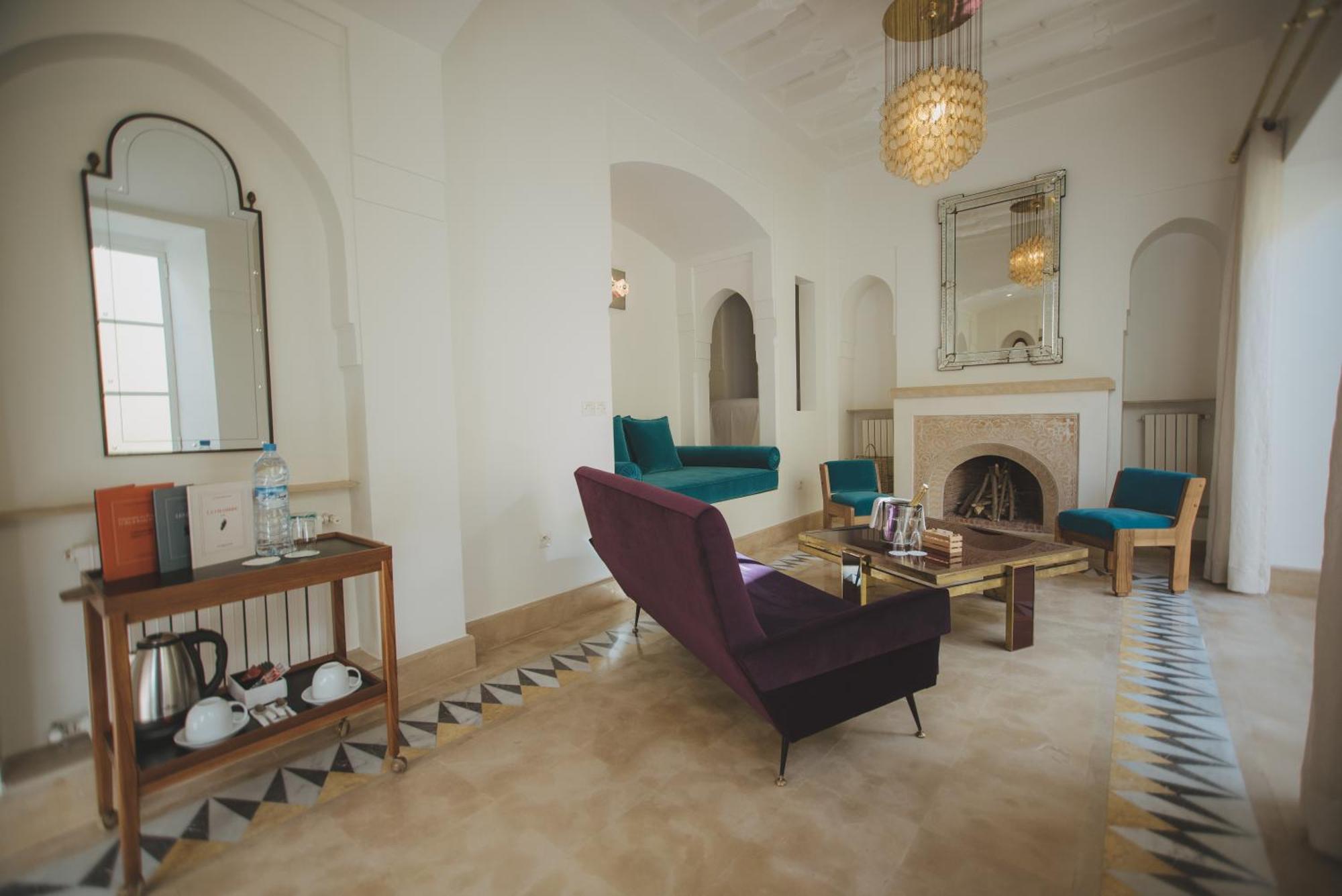 Hotel Les Deux Tours 5*