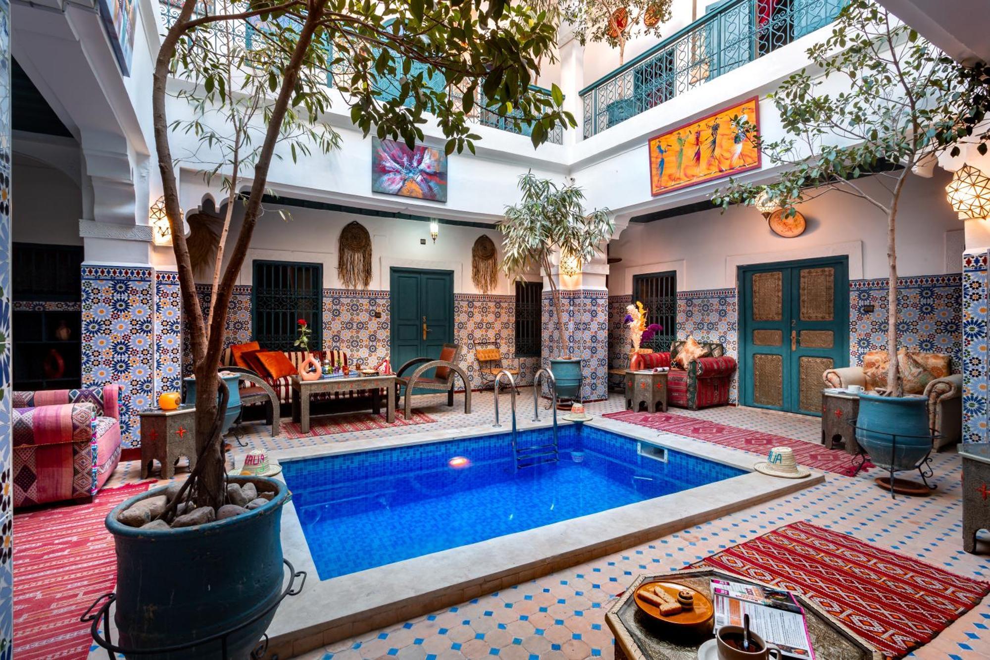 Azalia Riad 3*