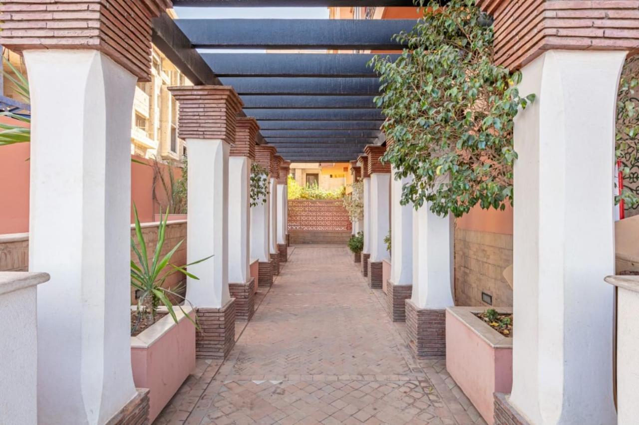 Piscine Apartment