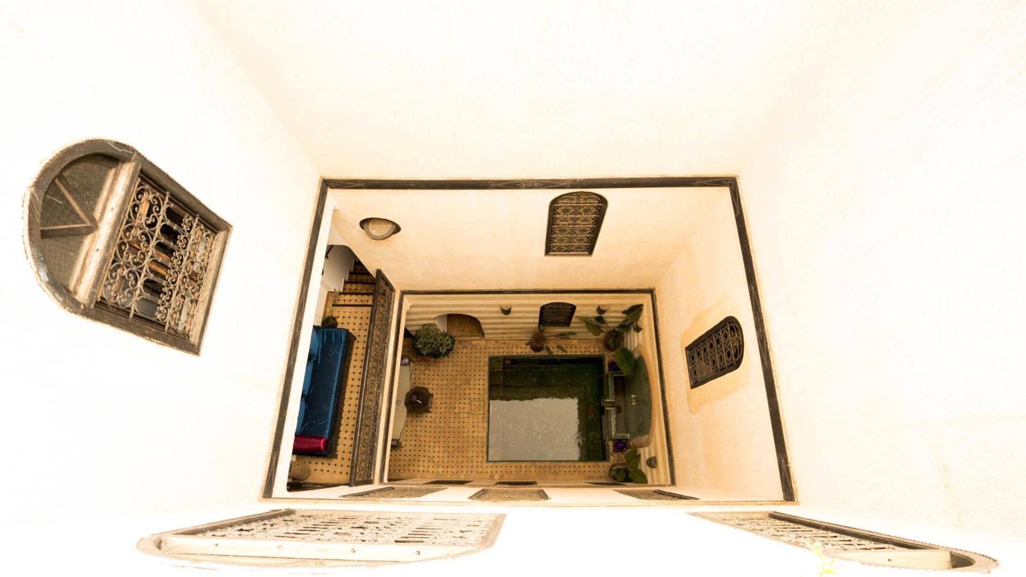 Houdou Guest house 4*